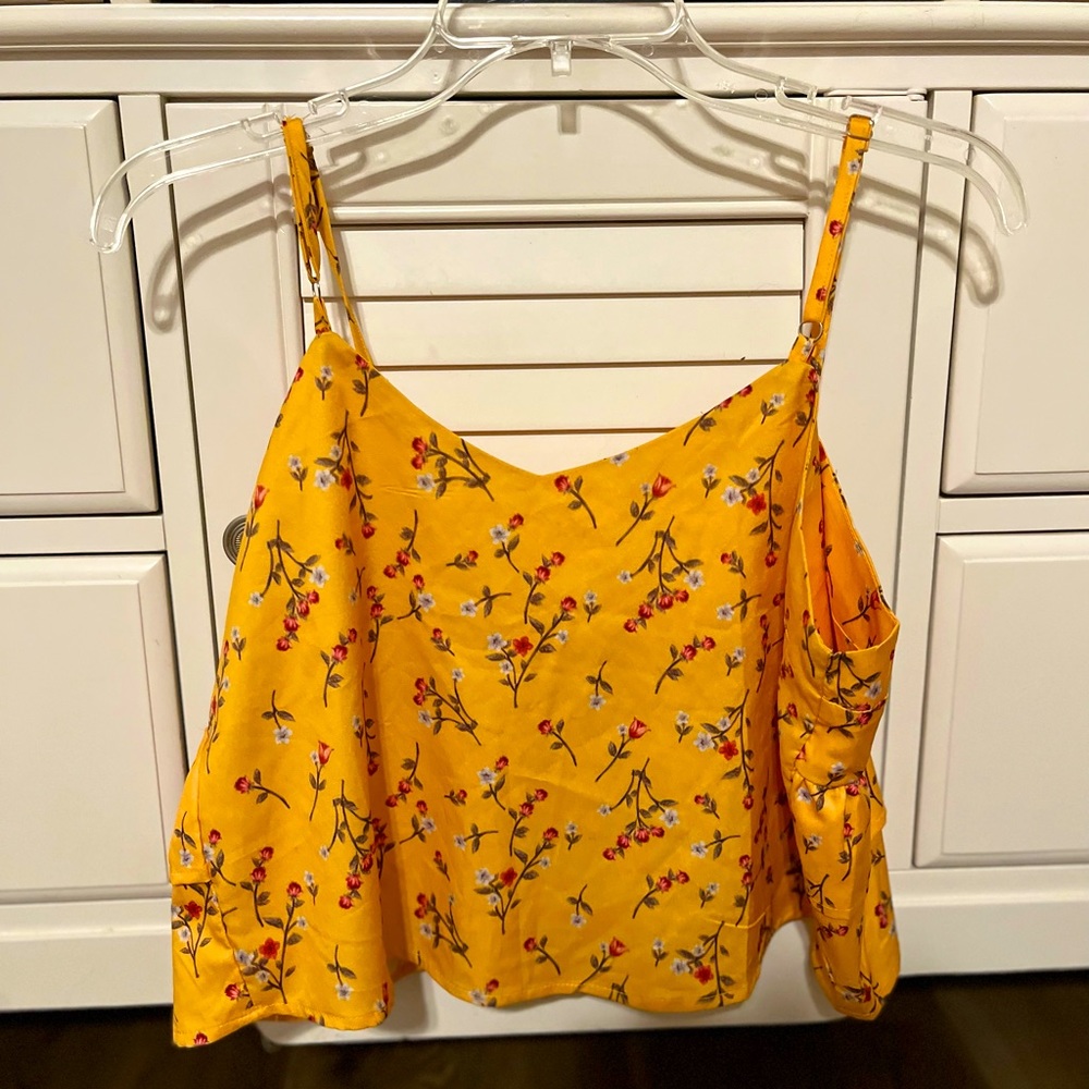SHEIN Floral Print Ruffle Cami Size M - Picture 1 of 2